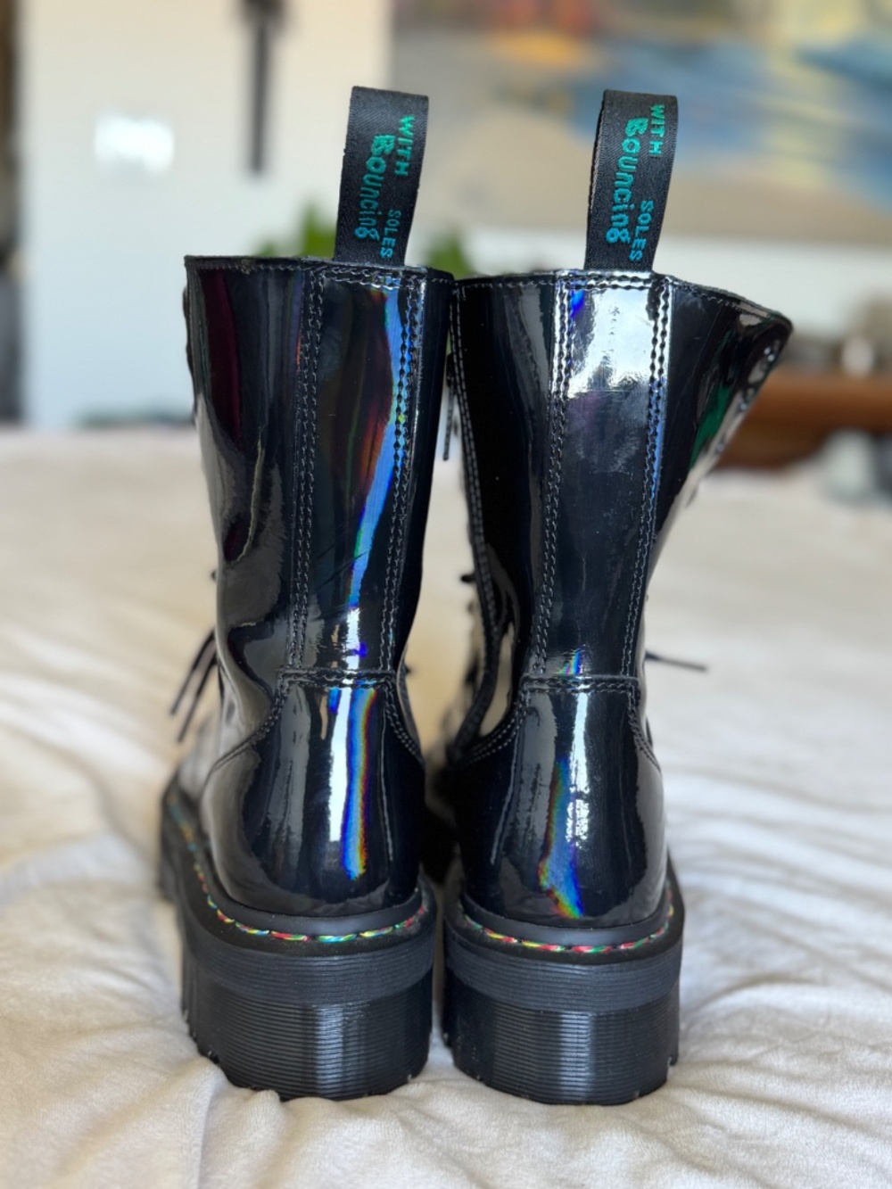 Dr Martens Rainbow Patent Combat Boots Size 9 Iridescent Lace Up Shiny - Picture 3 of 8